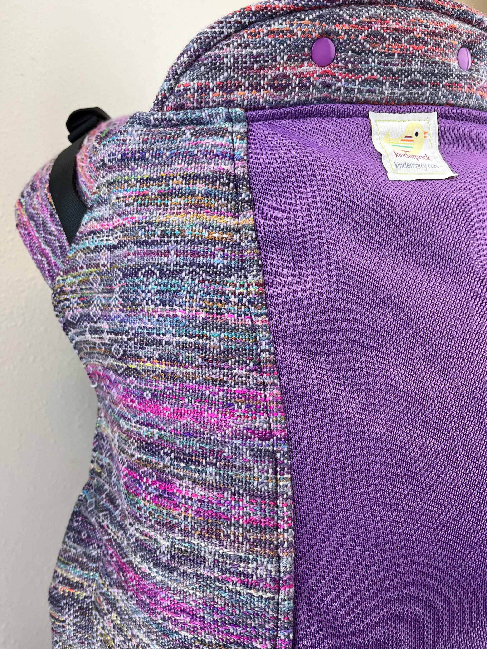 DEAA904C-2244-40B9-9C96-